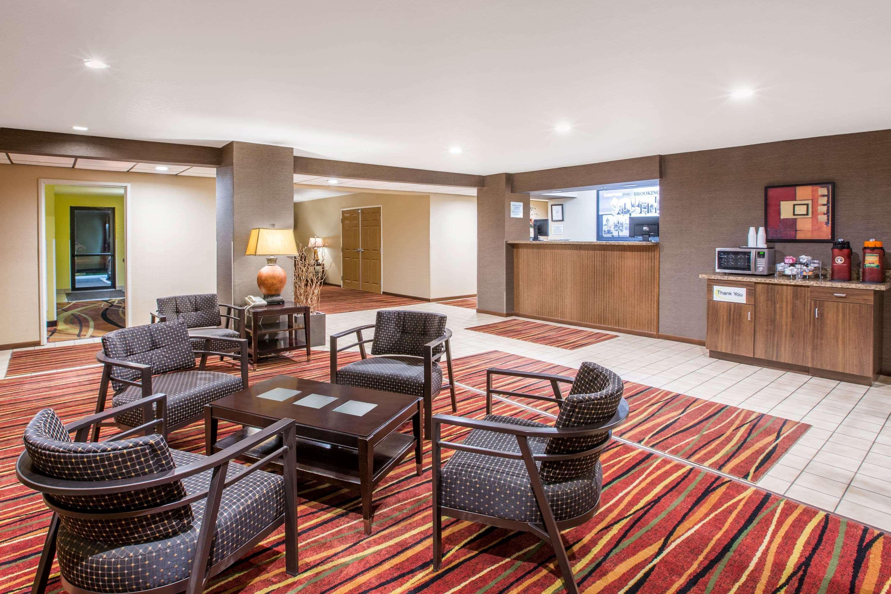 Super 8 By Wyndham Brookings Hotel Exterior foto