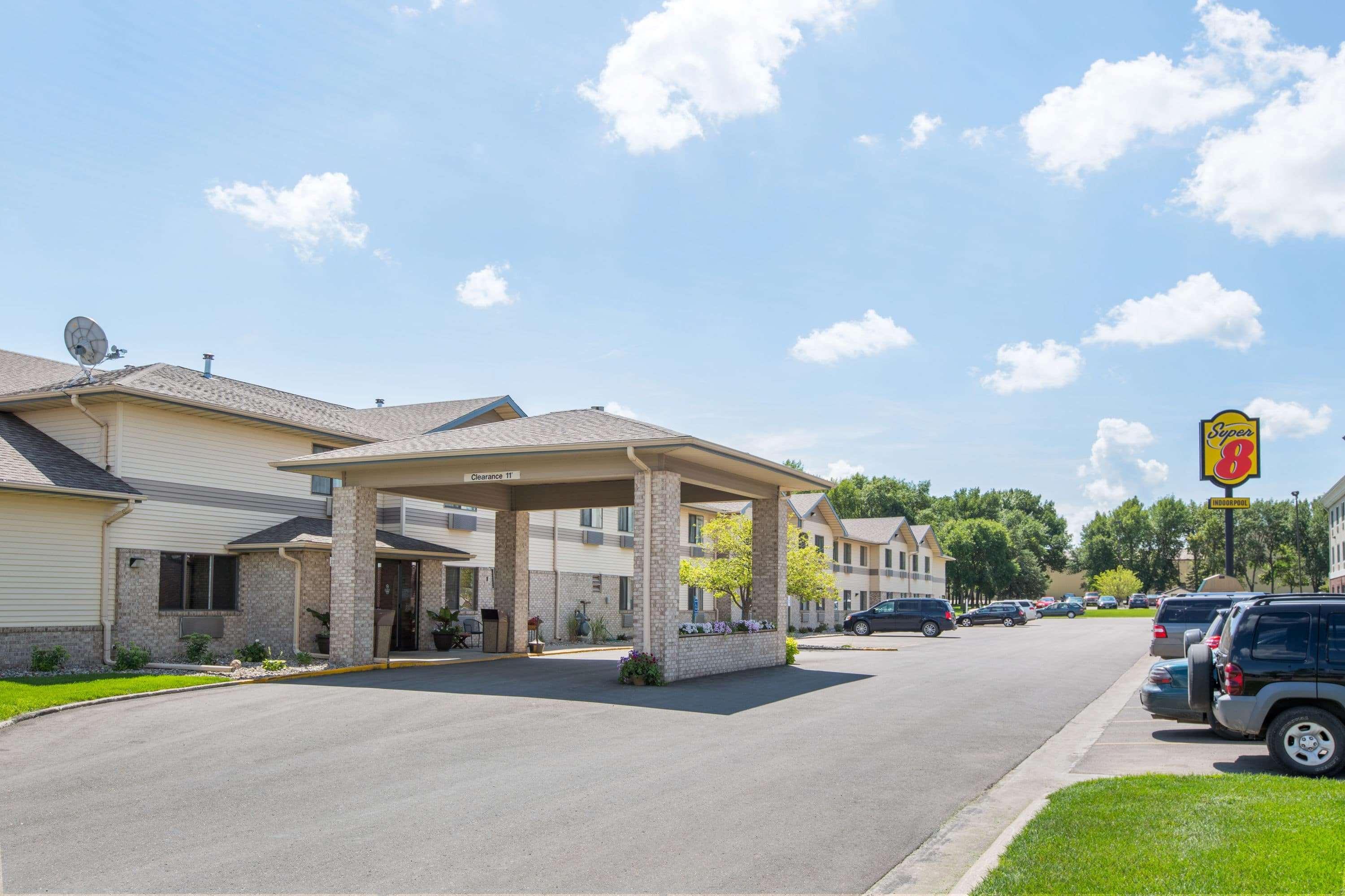 Super 8 By Wyndham Brookings Hotel Exterior foto